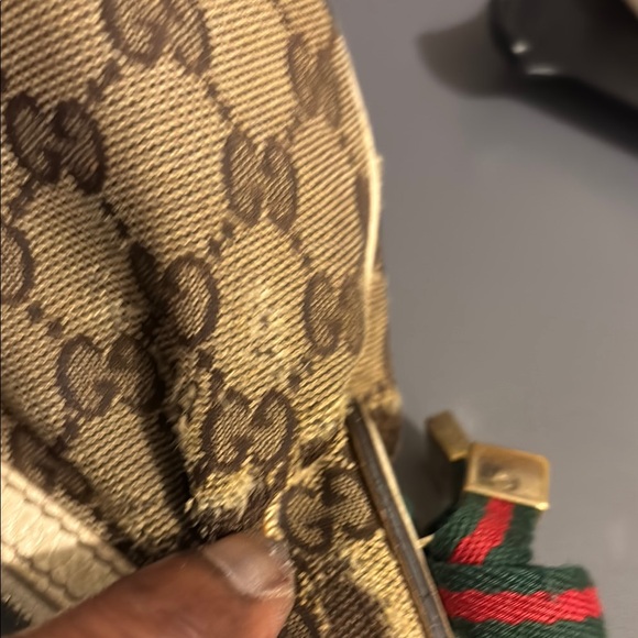 Gucci Tan Monogram canvas Shoulder Bag - Picture 9 of 16